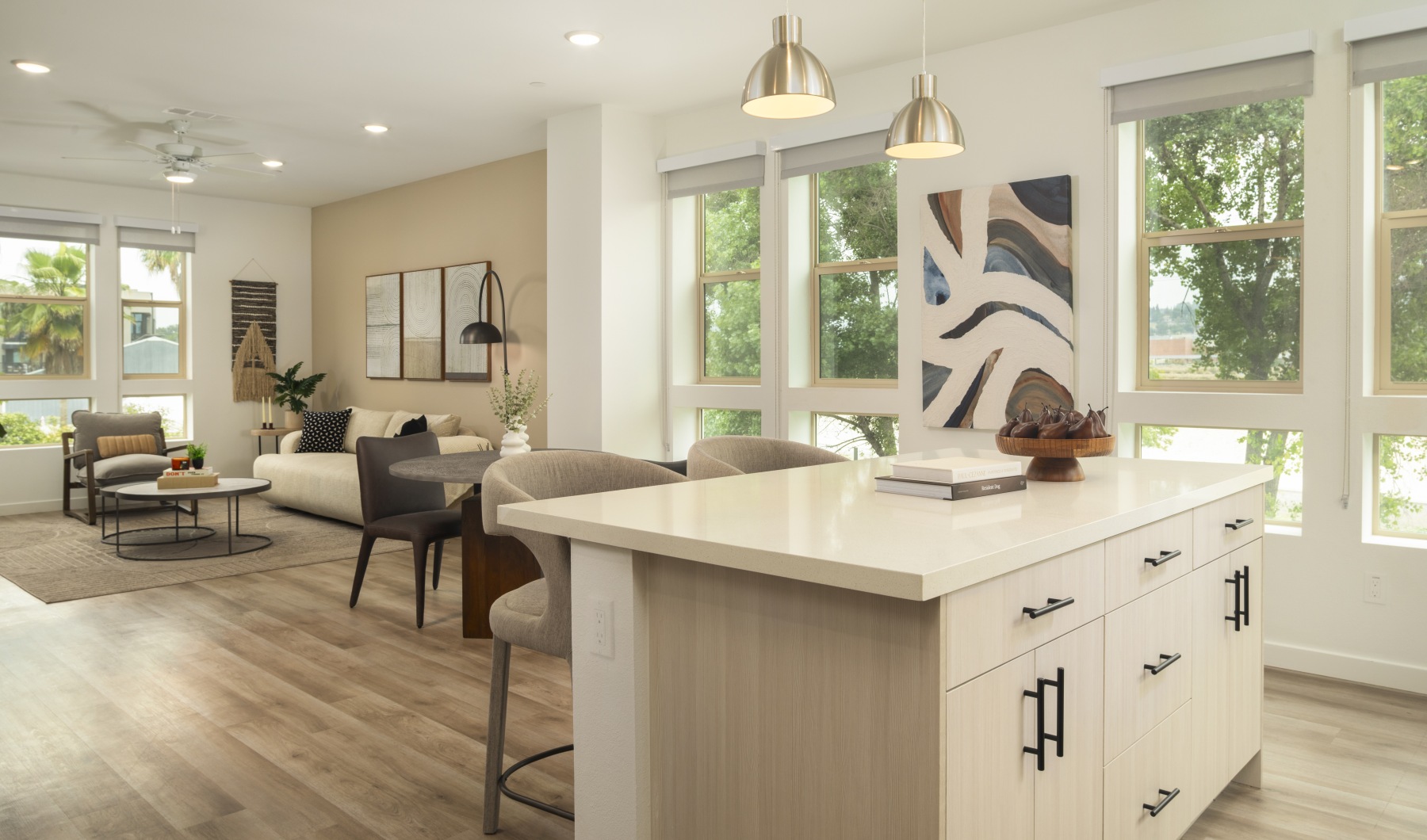 NOW LEASING
